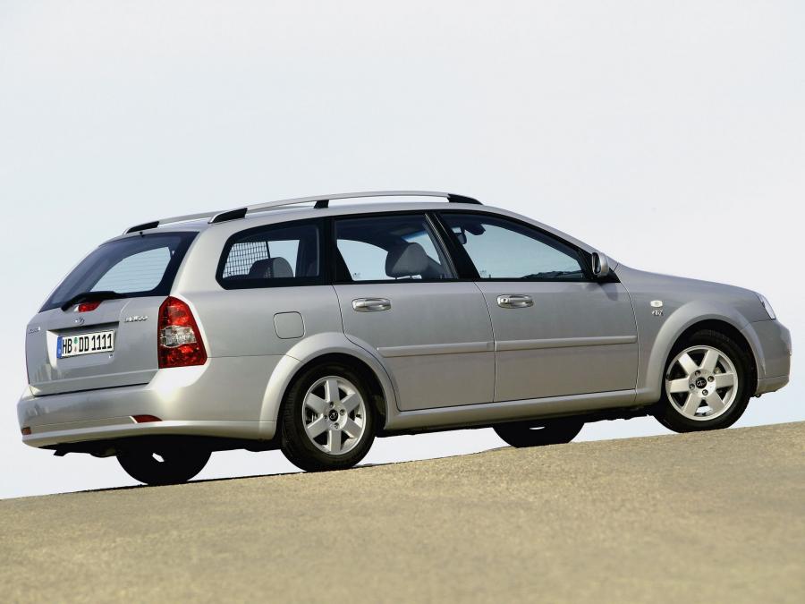  Daewoo Nubira Wagon 2004 года  (фото 6 из 16)